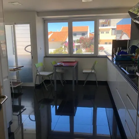 Apartment Qiu Lux Costa da Caparica