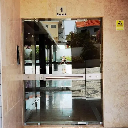 Qiu Lux Apartment