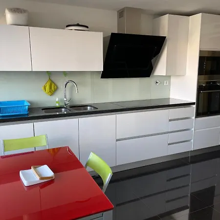 Apartment Qiu Lux